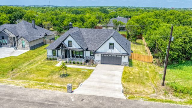 12465 Geraldine Drive, Fort Worth, TX 76126