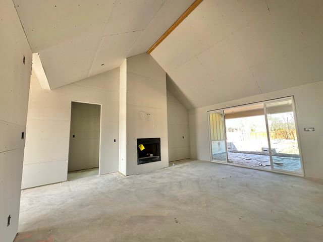 12465 Geraldine Drive, Fort Worth, TX 76126