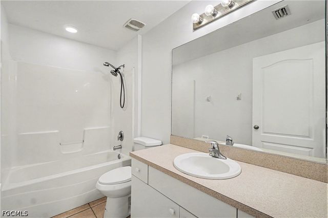 1702 NW 7th AVE, Cape Coral, FL 33993