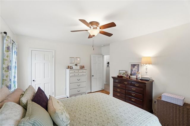 406 East Drive, Oakwood, OH 45419