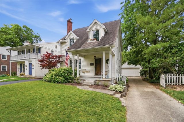 406 East Drive, Oakwood, OH 45419