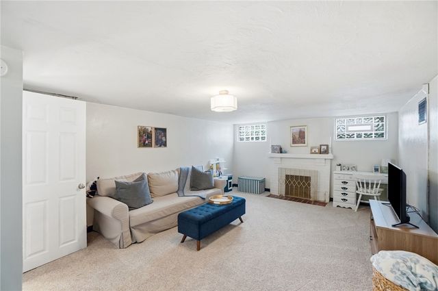 406 East Drive, Oakwood, OH 45419
