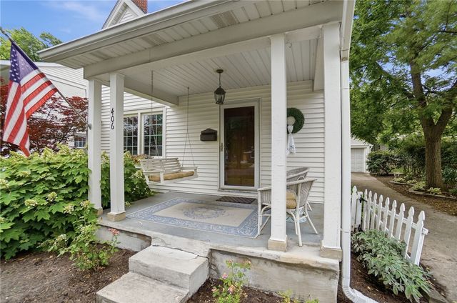406 East Drive, Oakwood, OH 45419