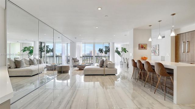 3000 Island Blvd 905, Aventura, FL 33160