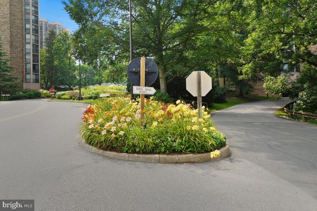 5904 MOUNT EAGLE DR #108B, Alexandria, VA 22303