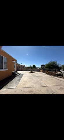 1811 Radiance Drive, Bakersfield, CA 93304