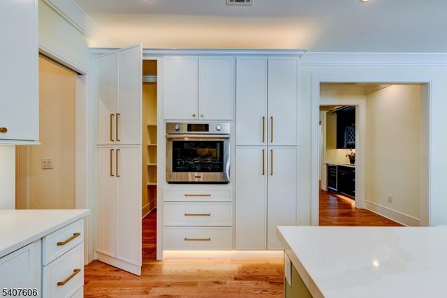 2087 Dogwood Dr, Scotch Plains Twp., NJ 07076