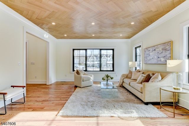 2087 Dogwood Dr, Scotch Plains Twp., NJ 07076