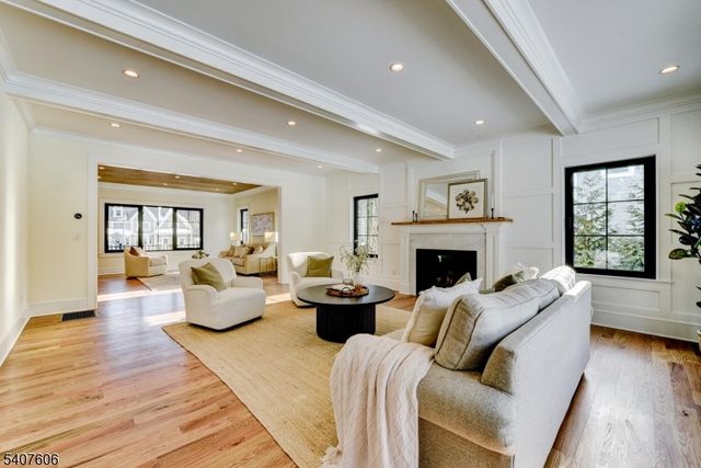 2087 Dogwood Dr, Scotch Plains Twp., NJ 07076