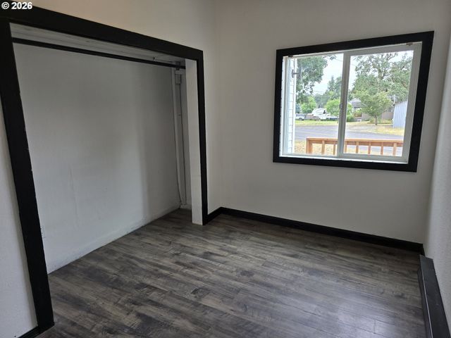 920 LEMONT St, St Helens, OR 97051