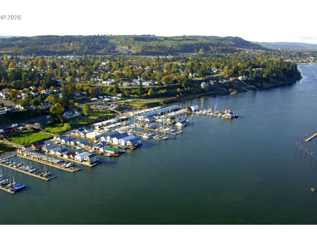 920 LEMONT St, St Helens, OR 97051