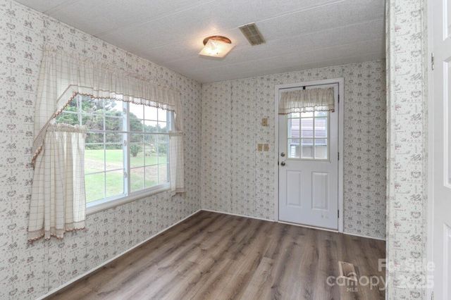385 Deerchase Circle, Statesville, NC 28625