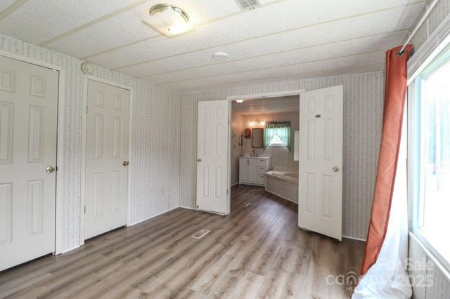 385 Deerchase Circle, Statesville, NC 28625