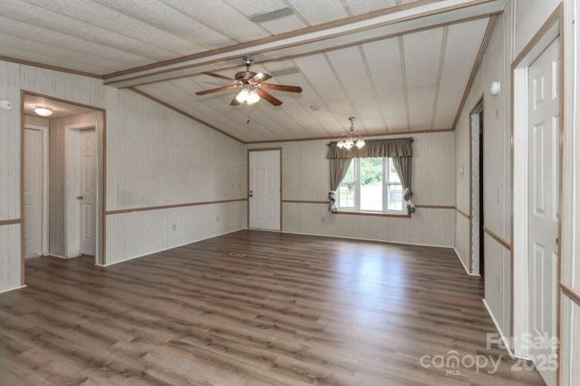 385 Deerchase Circle, Statesville, NC 28625