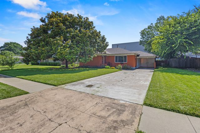 203 S Lindale Lane, Richardson, TX 75080