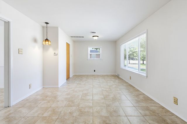 203 S Lindale Lane, Richardson, TX 75080