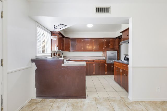 203 S Lindale Lane, Richardson, TX 75080