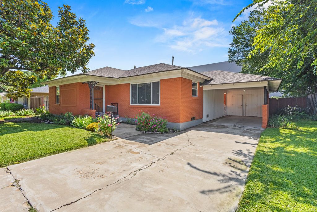 203 S Lindale Lane, Richardson, TX 75080
