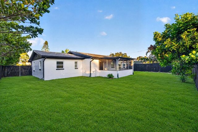 2801 45TH STREET S, St Petersburg, FL 33711