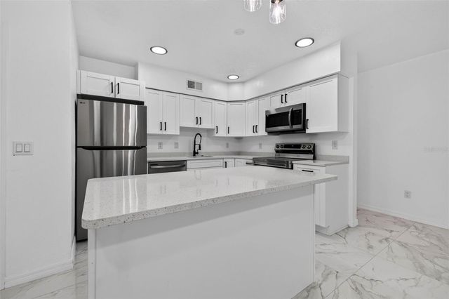 2801 45TH STREET S, St Petersburg, FL 33711