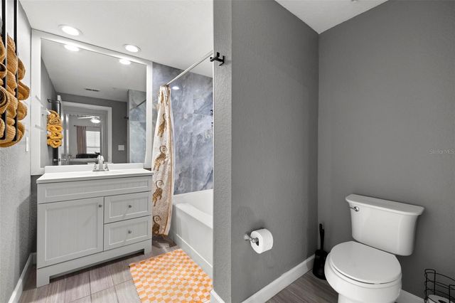 2410 W AZEELE STREET 214, Tampa, FL 33609