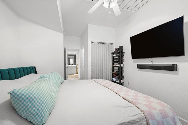 2410 W AZEELE STREET 214, Tampa, FL 33609