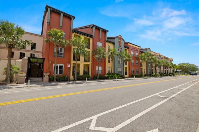 2410 W AZEELE STREET 214, Tampa, FL 33609