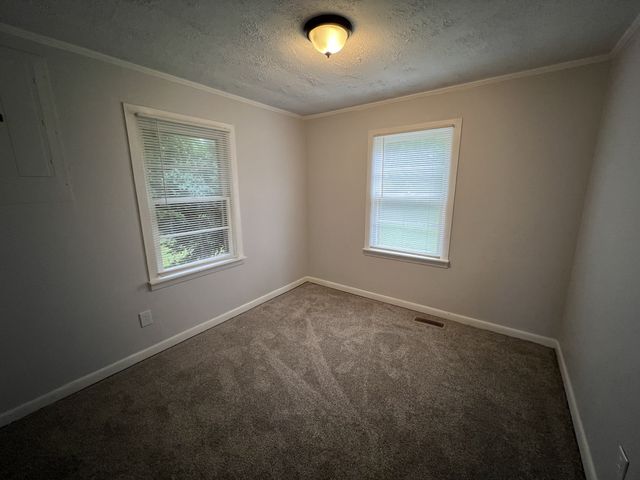 208 Lillian St, Winchester, TN 37398