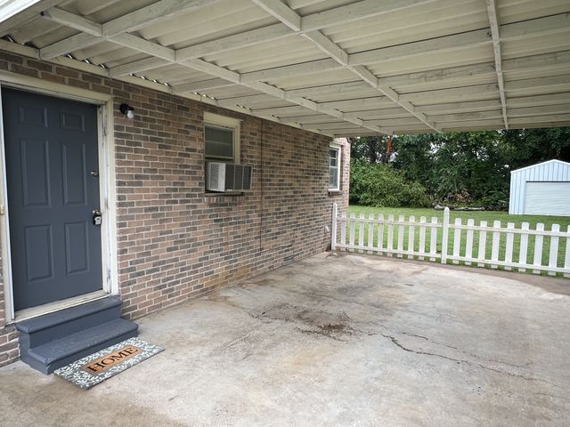 208 Lillian St, Winchester, TN 37398