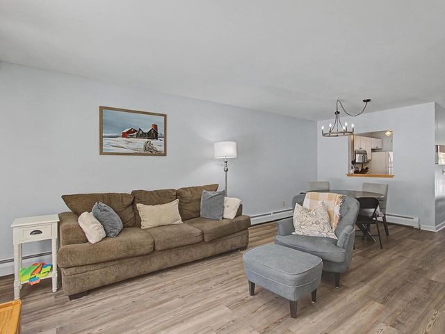 66 Starbird Rd Unit E, Jericho, VT 05465