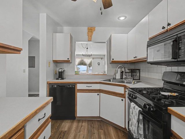 66 Starbird Rd Unit E, Jericho, VT 05465