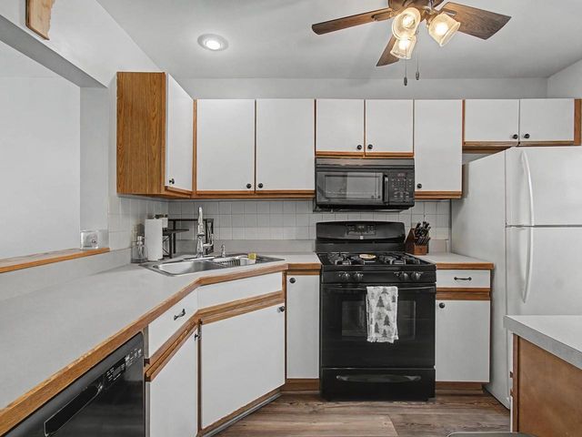 66 Starbird Rd Unit E, Jericho, VT 05465