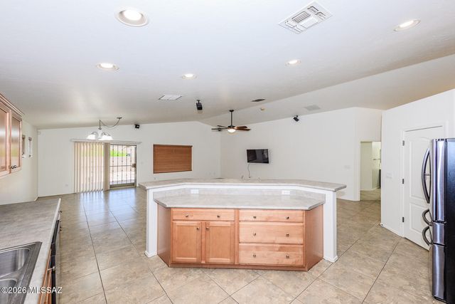 10433 E Ravenswood Street, Tucson, AZ 85747