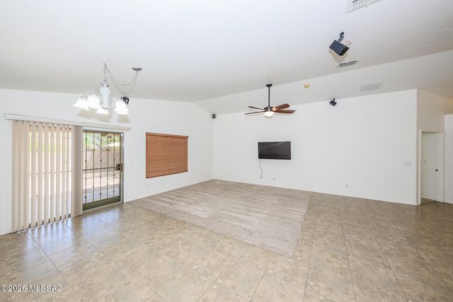 10433 E Ravenswood Street, Tucson, AZ 85747