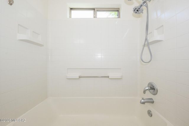 10433 E Ravenswood Street, Tucson, AZ 85747