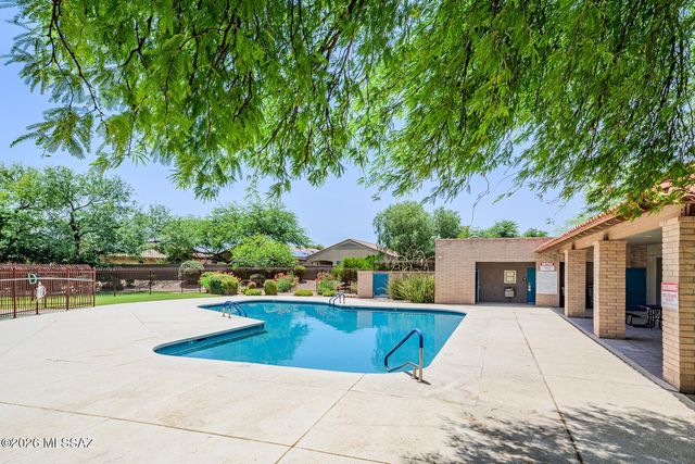 10433 E Ravenswood Street, Tucson, AZ 85747