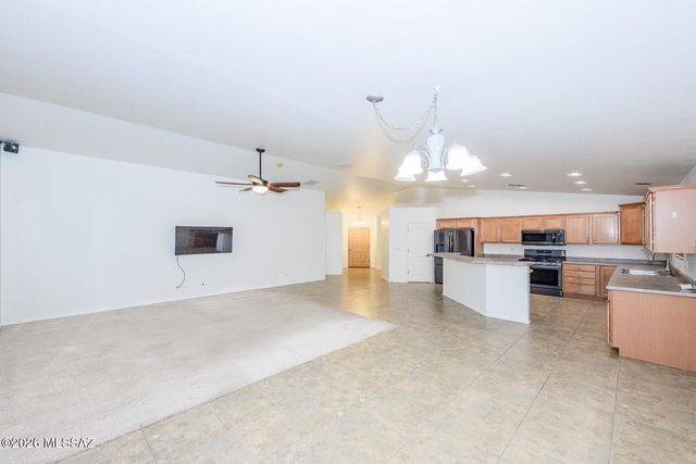 10433 E Ravenswood Street, Tucson, AZ 85747