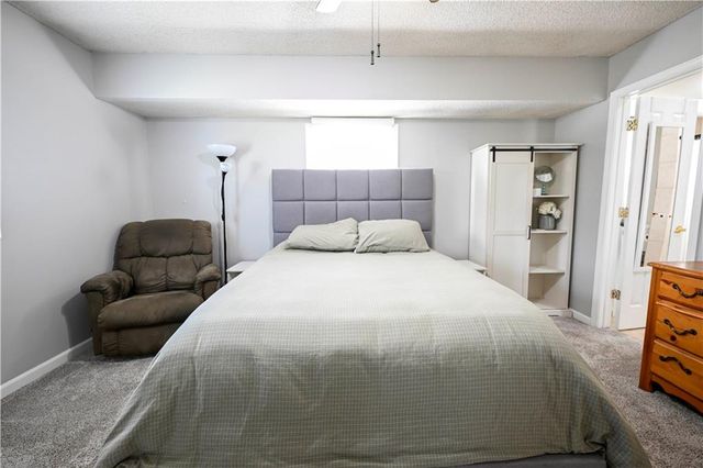 1212 Piccadilly Street, Blue Springs, MO 64014