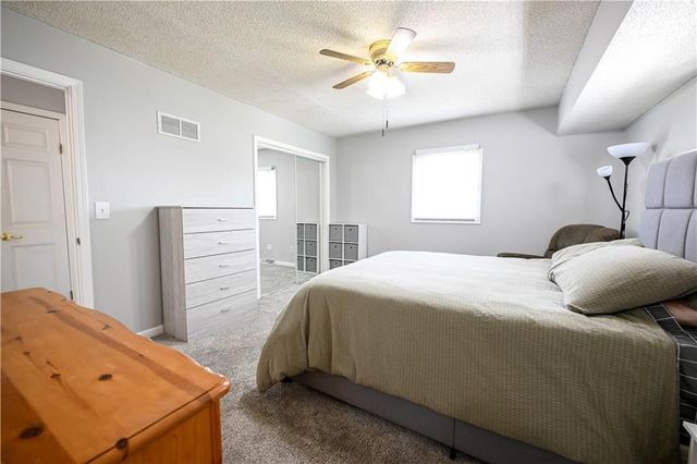 1212 Piccadilly Street, Blue Springs, MO 64014