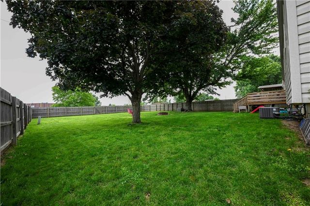 1212 Piccadilly Street, Blue Springs, MO 64014