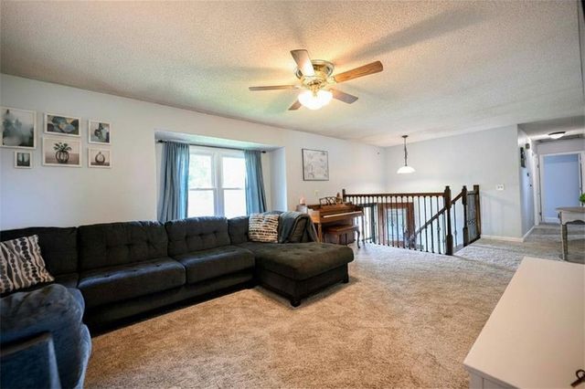 1212 Piccadilly Street, Blue Springs, MO 64014