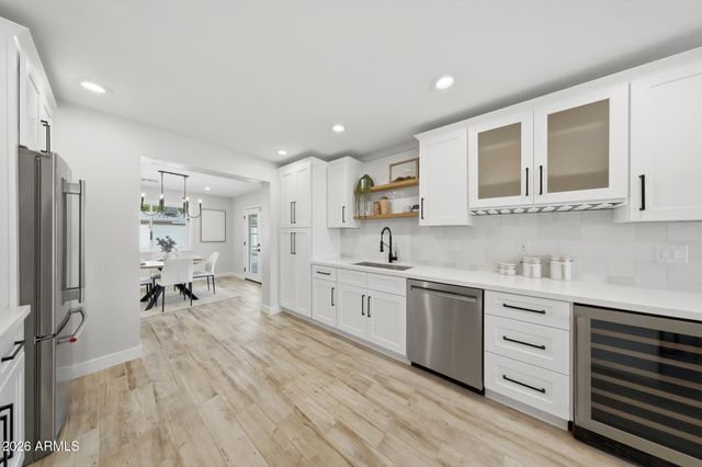 8448 E CAMBRIDGE Avenue, Scottsdale, AZ 85257