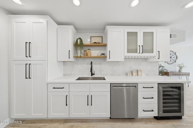 8448 E CAMBRIDGE Avenue, Scottsdale, AZ 85257