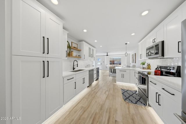 8448 E CAMBRIDGE Avenue, Scottsdale, AZ 85257