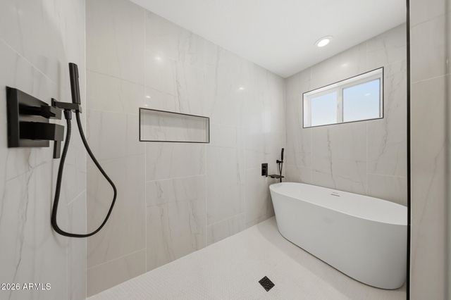 8448 E CAMBRIDGE Avenue, Scottsdale, AZ 85257