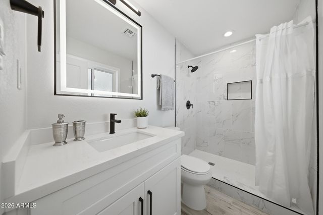 8448 E CAMBRIDGE Avenue, Scottsdale, AZ 85257