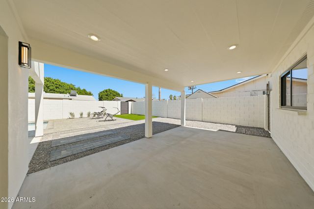 8448 E CAMBRIDGE Avenue, Scottsdale, AZ 85257