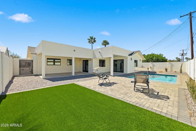 8448 E CAMBRIDGE Avenue, Scottsdale, AZ 85257