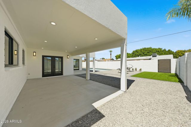 8448 E CAMBRIDGE Avenue, Scottsdale, AZ 85257