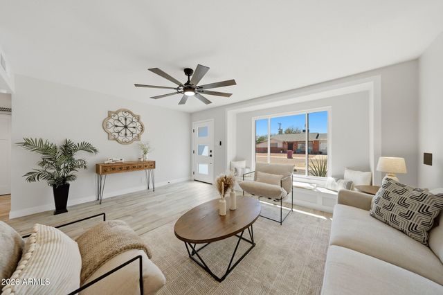 8448 E CAMBRIDGE Avenue, Scottsdale, AZ 85257